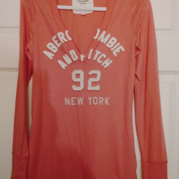 Abercrombie & Fitch Other - Abercrombie & Fitch Coral V-Neck Long Sleeved Vintage Girls Size Large